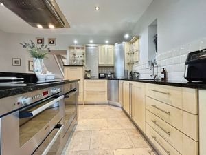 Photo 36- click for photo gallery